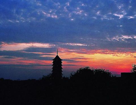 北塔报恩寺1